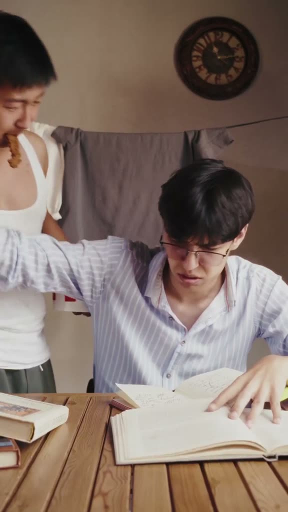 HomePick — A house-hunting skit people watch before the app even shows up